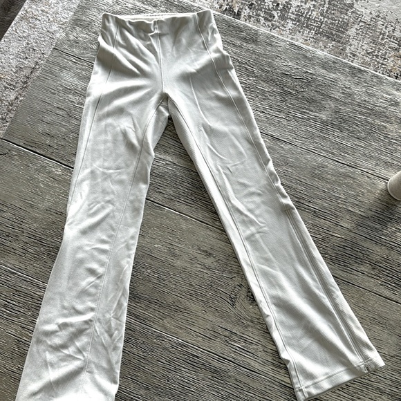 Lululemon Ribbed softstream flared pants - Picture 2 of 5